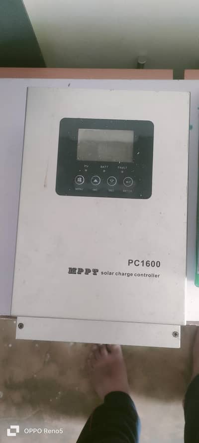 Important mppt chargej controller