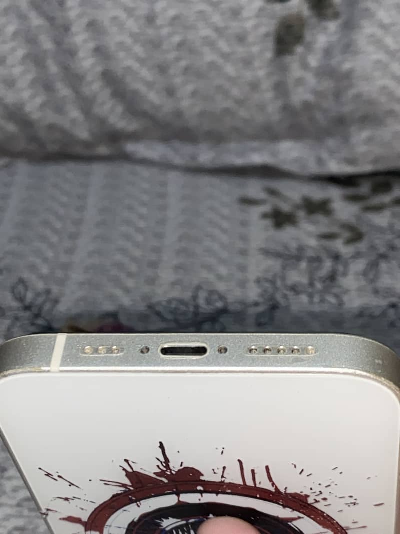 Apple iPhone 13 3