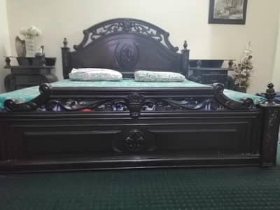 Good quality wooden Bed room set