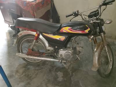 unique bike ha 2021 model engine ke traf sa all okayha