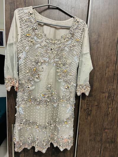 Embroidery suit