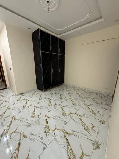 3 Marla Lower Portion Available For Rent