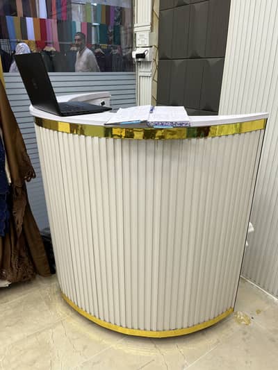 Cash counter