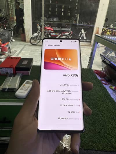 Vivo X90s