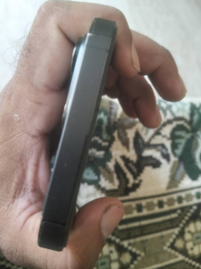 Apple iPhone 14 Pro Max 2