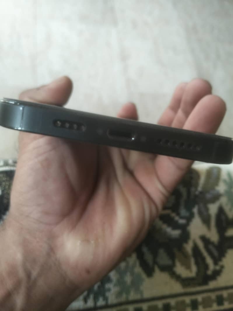 Apple iPhone 14 Pro Max 3