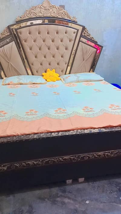 used bed set in good condition _ Gujranwala