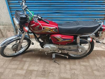 Honda 125 03293945373