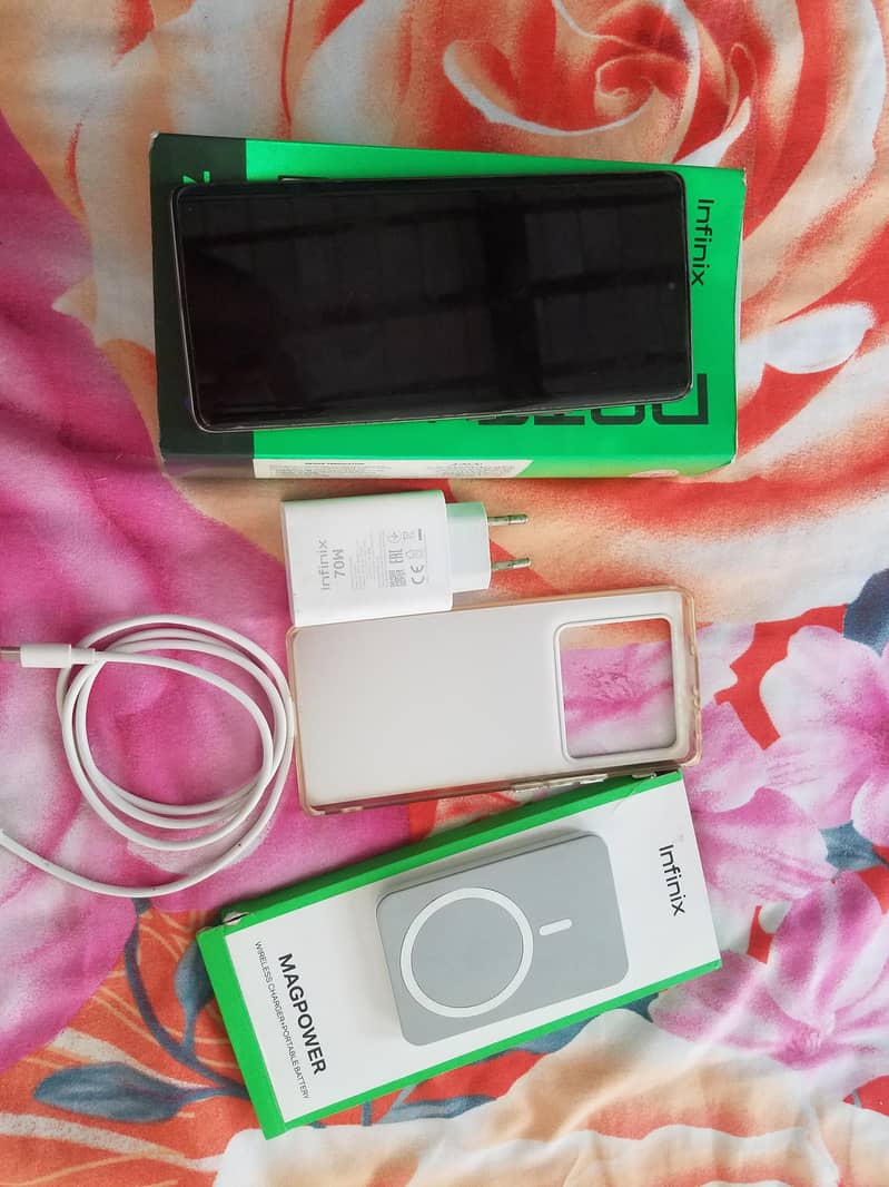 Infinix Note 40 Pro 4