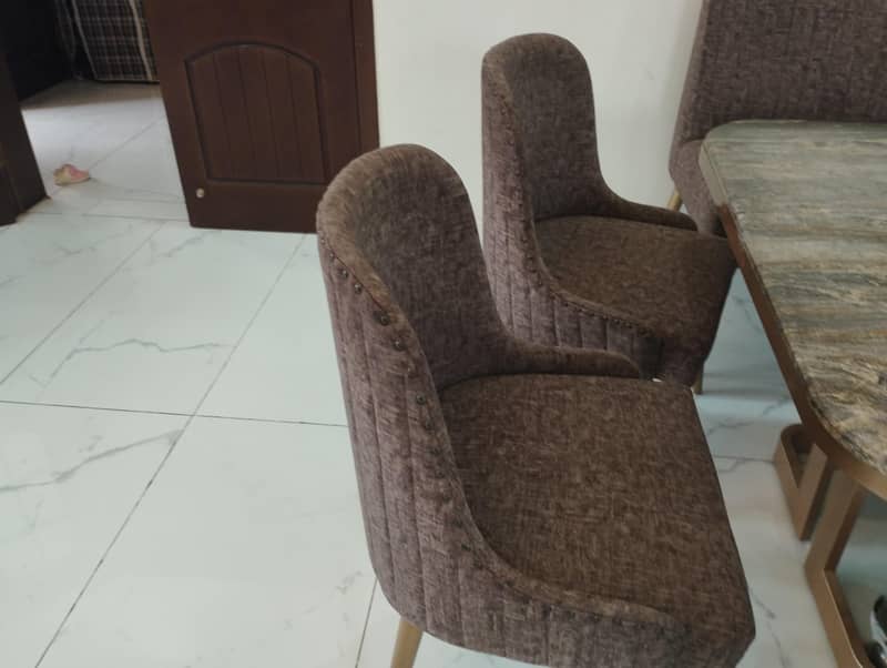 DINNING TABLE AND SOFA 5
