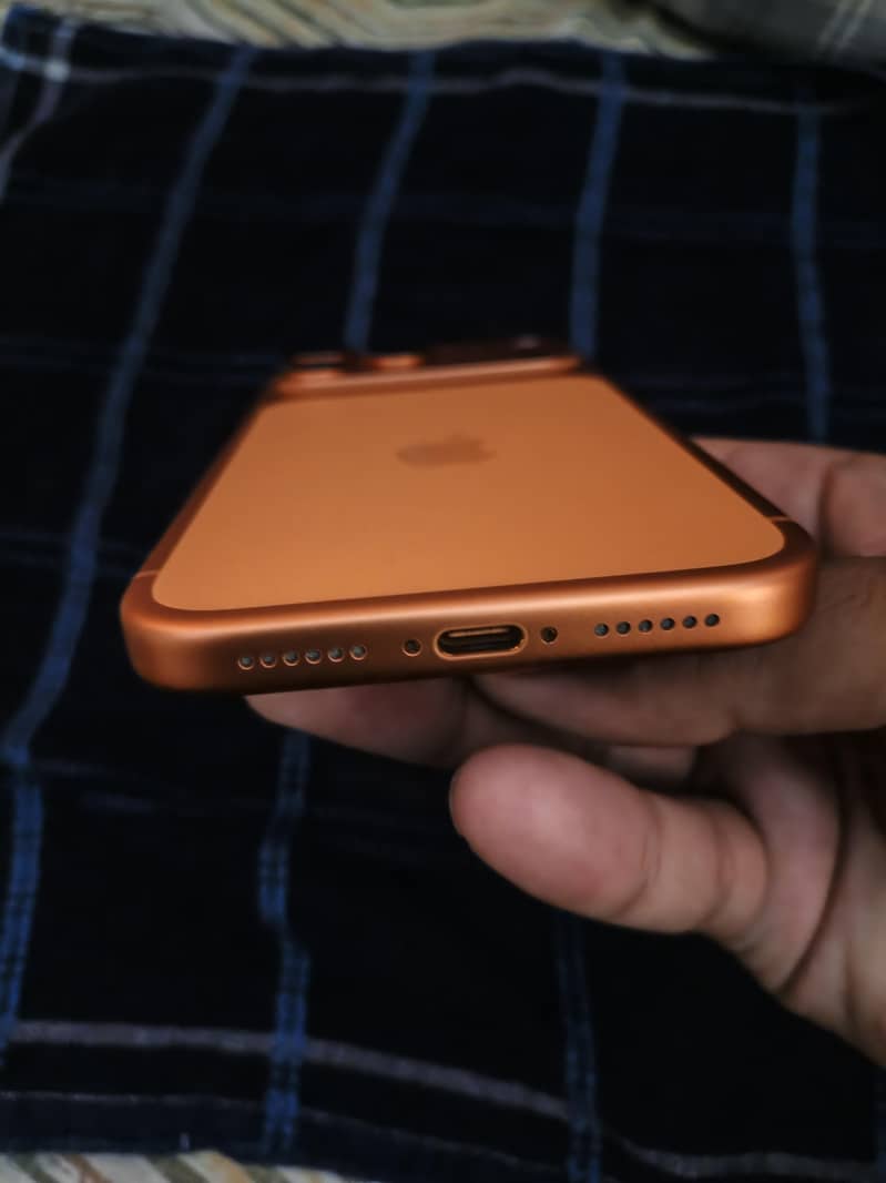 Apple iPhone 17 Pro Max 6