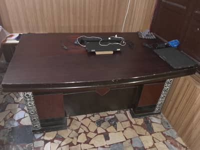 Heavy Wooden Office / Study Table – 5 Feet | Excellent Design