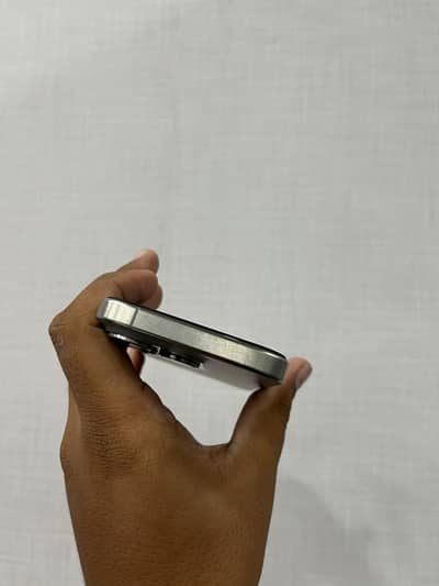 iPhone 15 Pro — Factory Unlocked