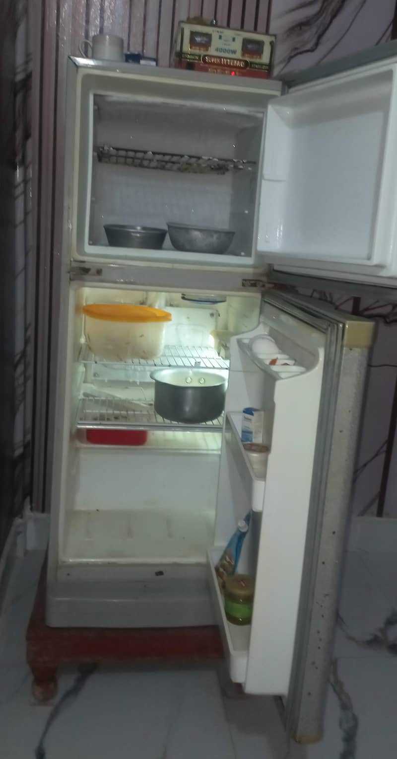 dawlance refrigrator 0