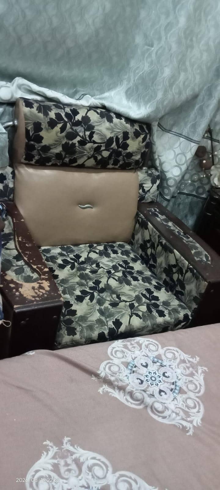 صوفہ سیٹ 5 سیٹر برائے فروخت 1