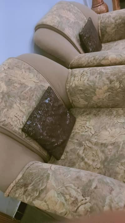 5 seater High Quality heavy sofa