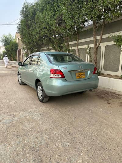 Toyota Belta 2006