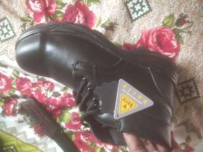 safety shoes for men's