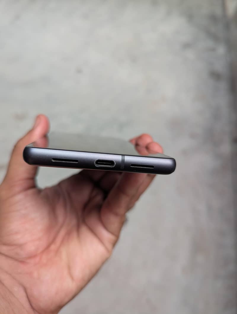 Google Pixel 7 4