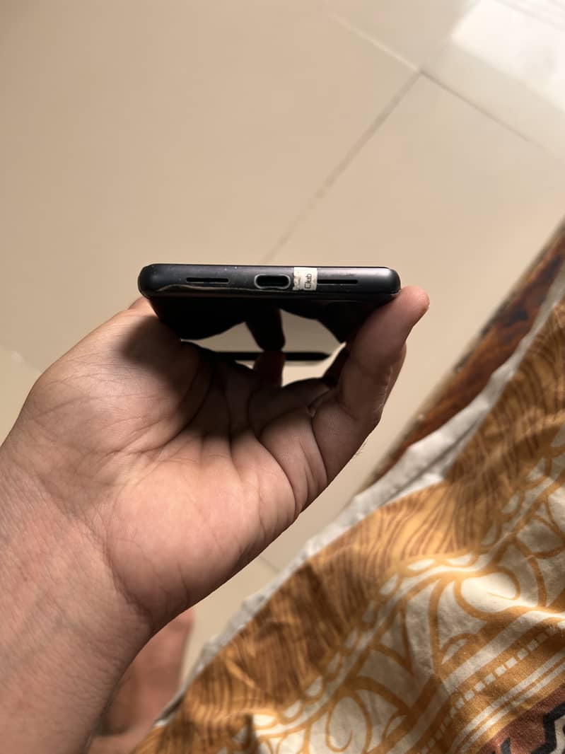 Google Pixel 7 4