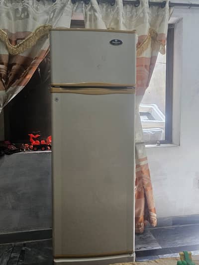 Dawlance Refrigerator / Fridge
