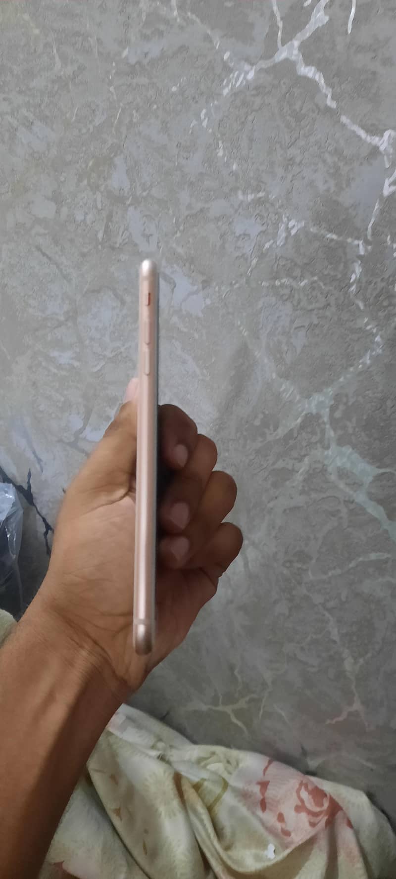 Apple iPhone 8 Plus 1