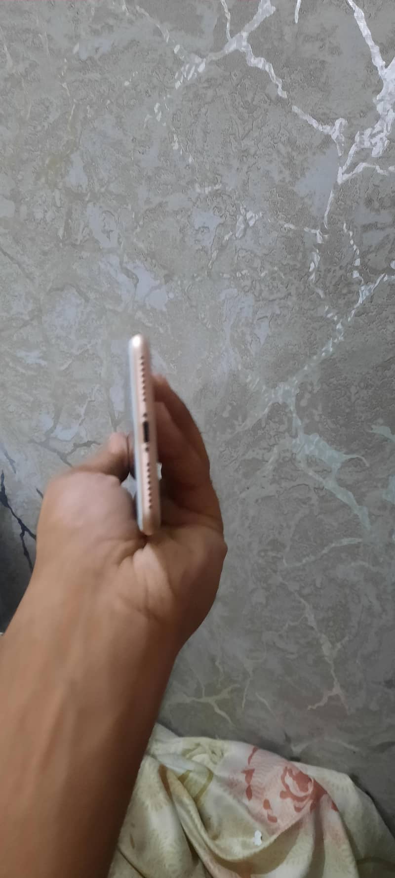 Apple iPhone 8 Plus 3