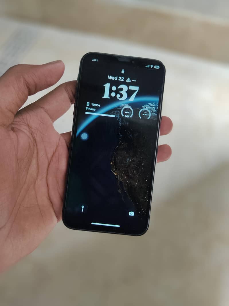 Apple iPhone X 3