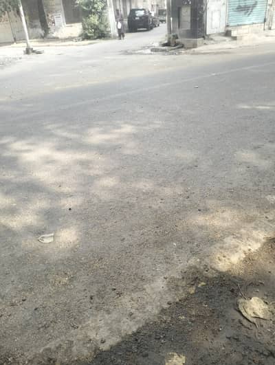 Shop for sale on main road samanabad