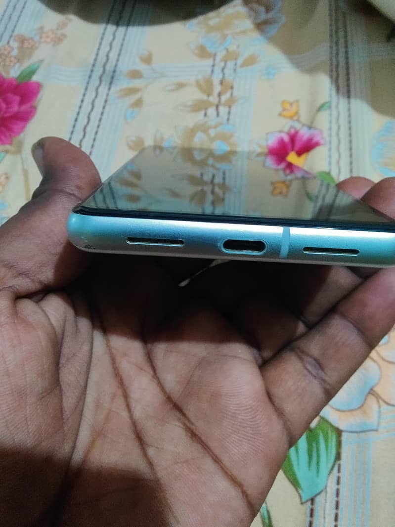 Google Pixel 7 5