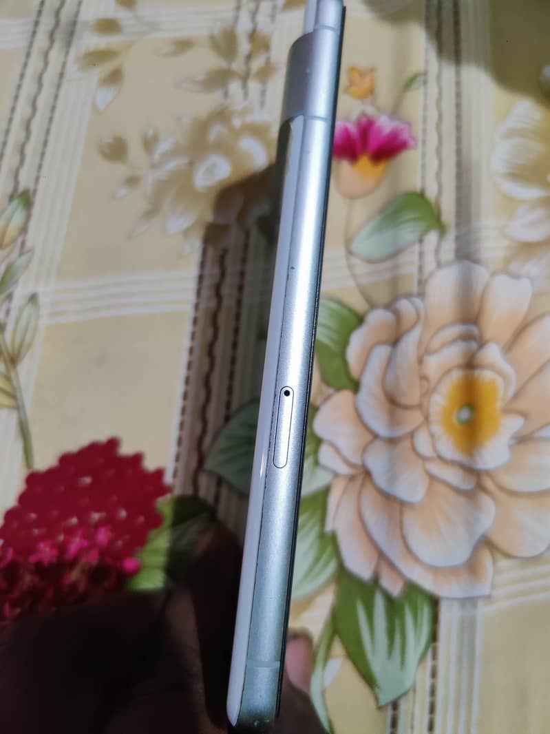 Google Pixel 7 6