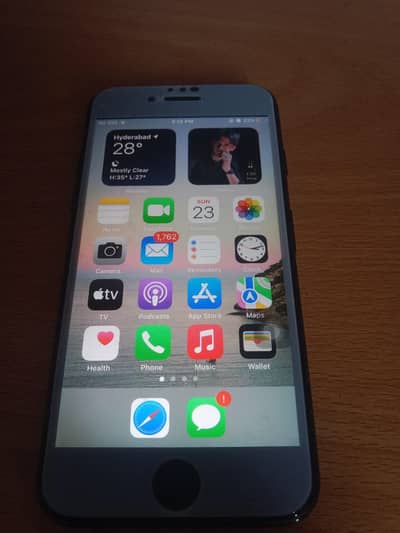 Apple iPhone 7