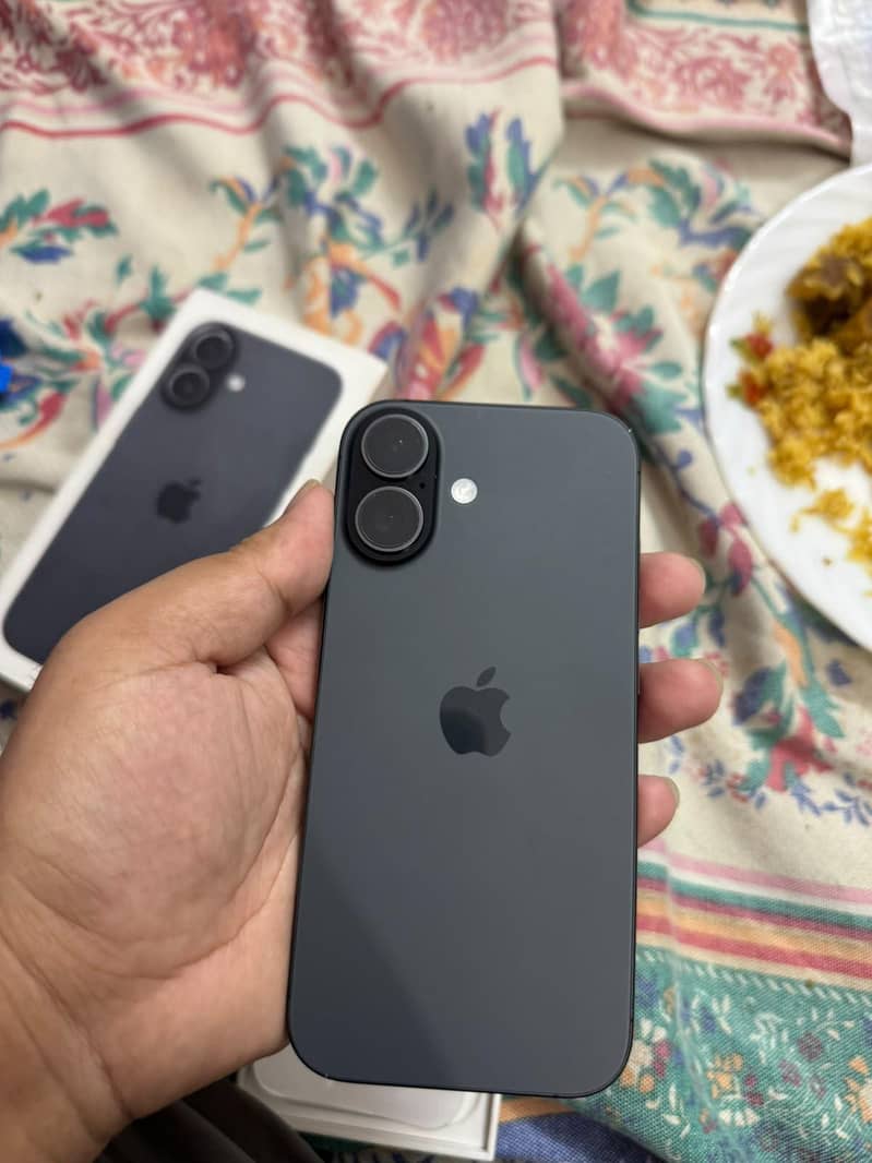 Apple iPhone 17 3