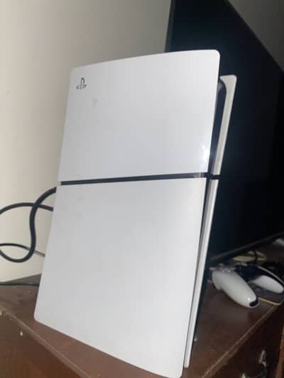Play Station 5 Slim digital 1Tb in excellent condition