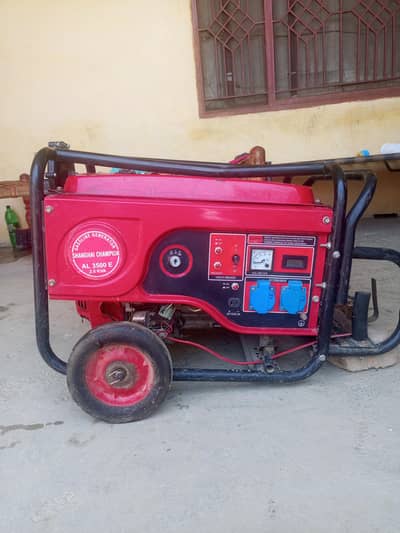 Shanghai champion 2.5kva generator only used 10hours