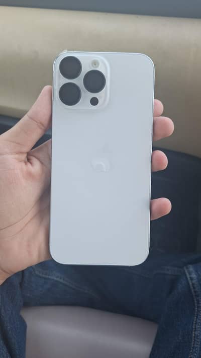 Apple iPhone 16 Pro Max
