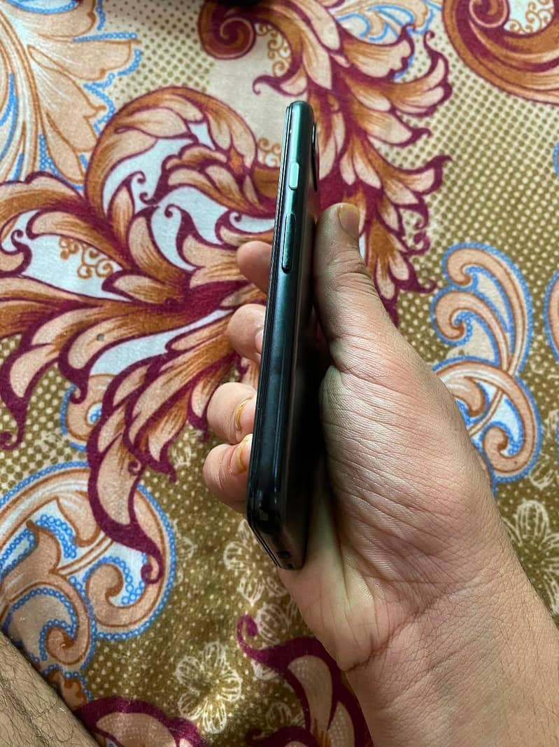 Google Pixel 4a 4