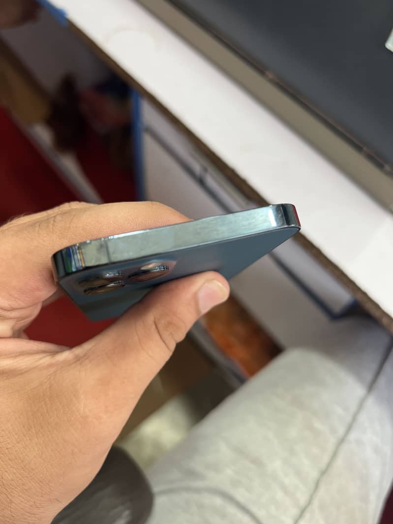 Apple iPhone 12 Pro 2