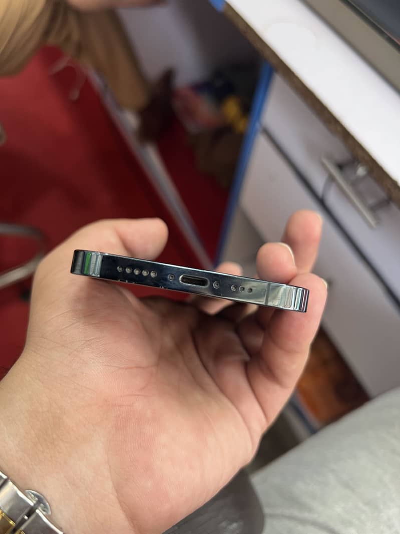 Apple iPhone 12 Pro 5