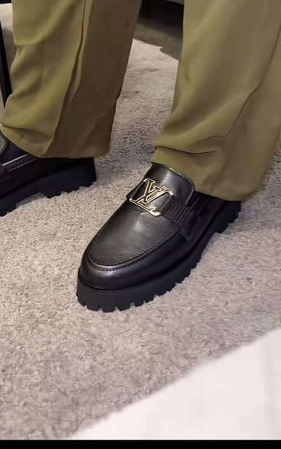 pure 100 percent origina leatherl hand made sheo