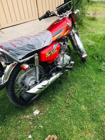 HONDA 125 25/26 MODEL CONDITION 10/10 UNREGISTERED  0318//097//3207