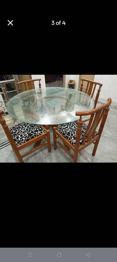 Daining table