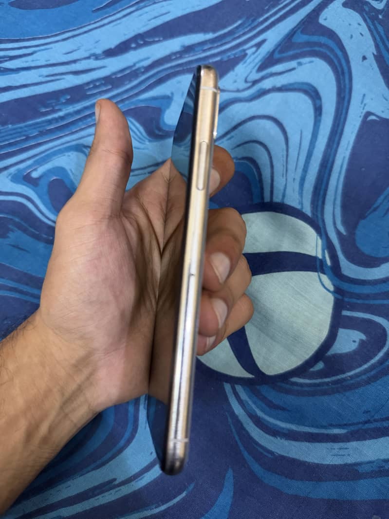 Apple iPhone XS 2