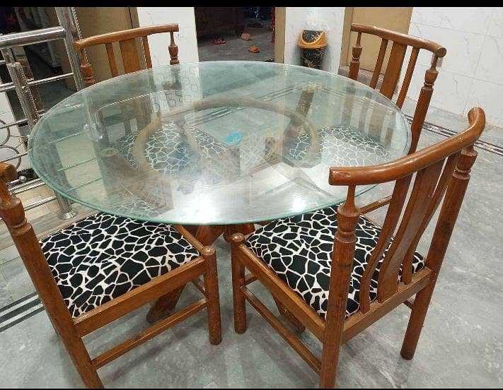 Daining table 0