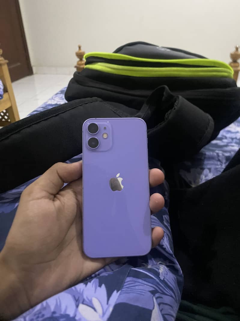 Apple iPhone 12 mini 3