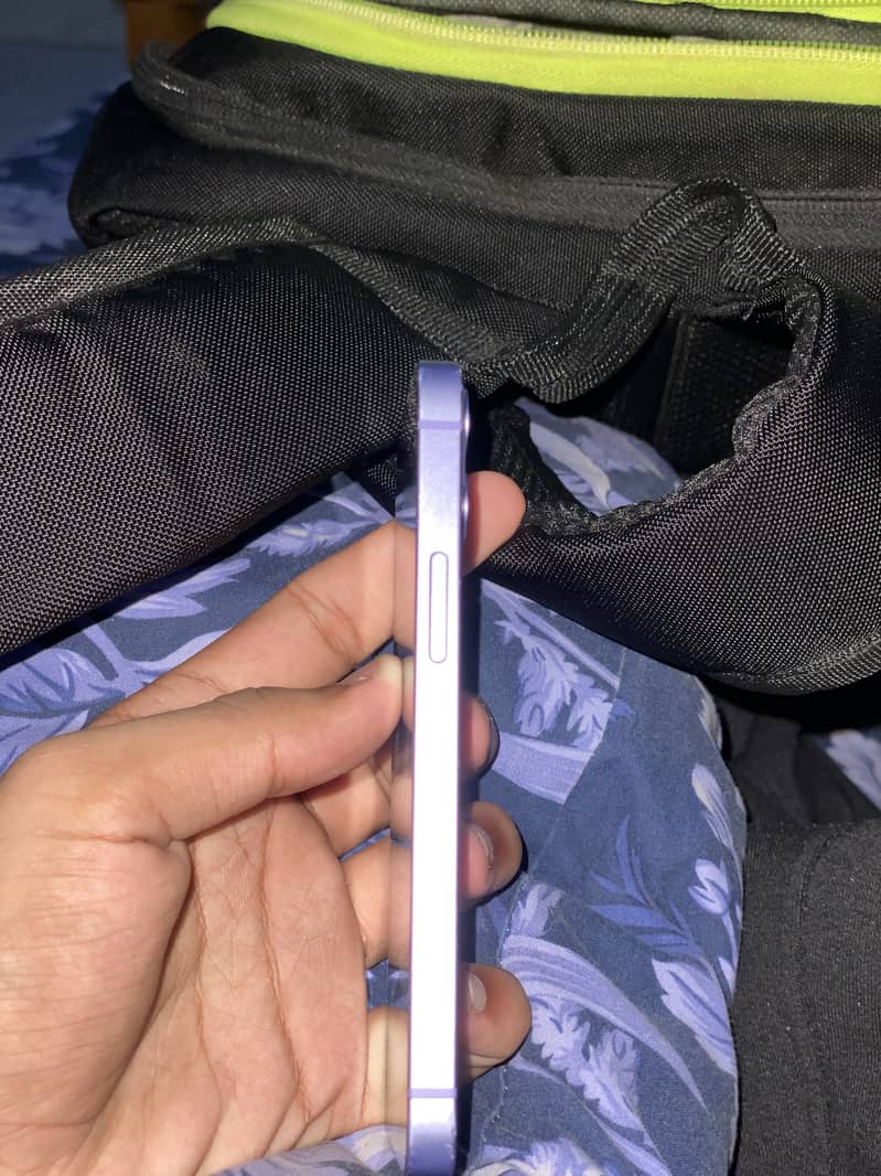 Apple iPhone 12 mini 7