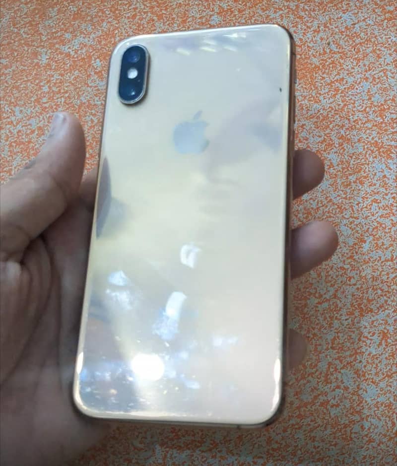 iphone XS back Camera 1