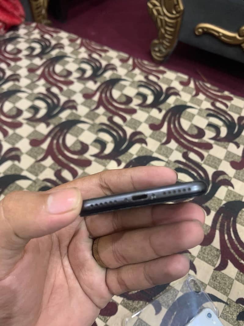 Apple iPhone 8 2