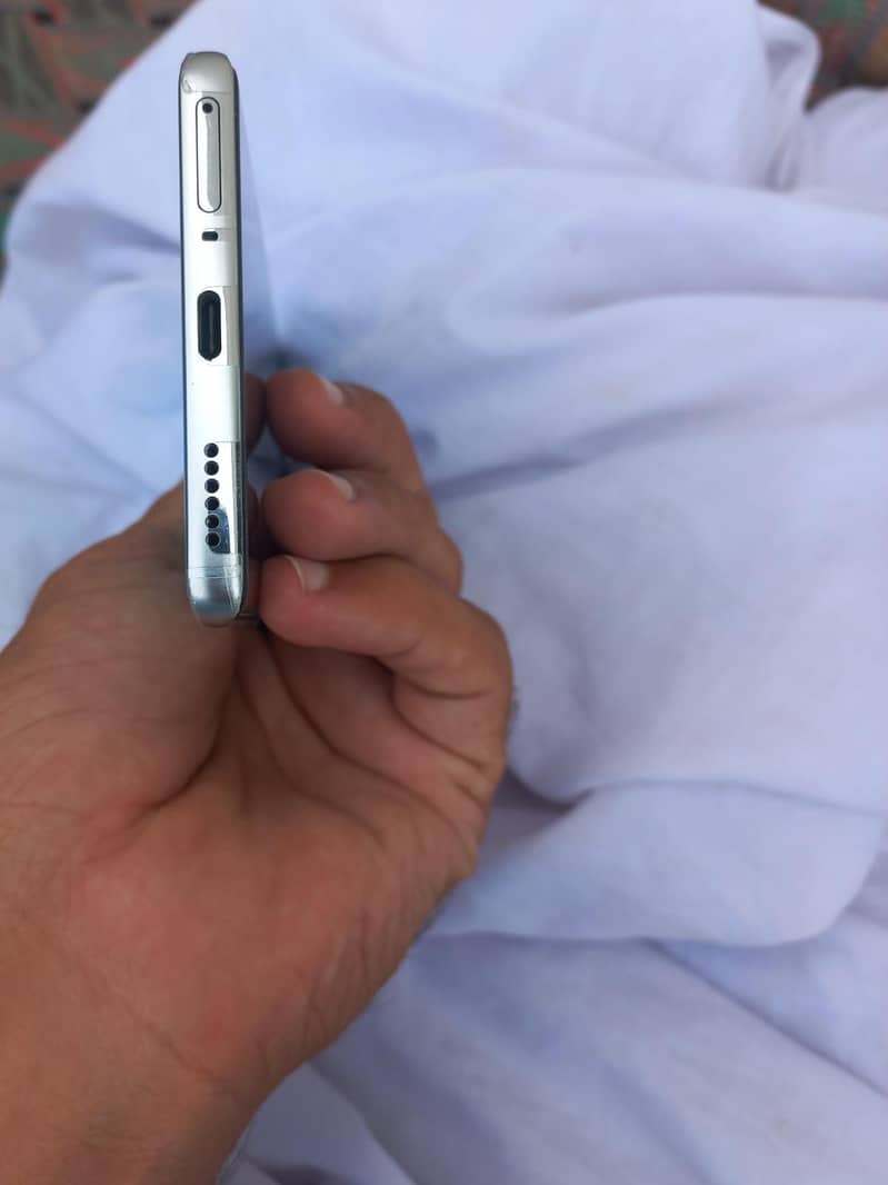 Tecno CAMON 40 Pro 3