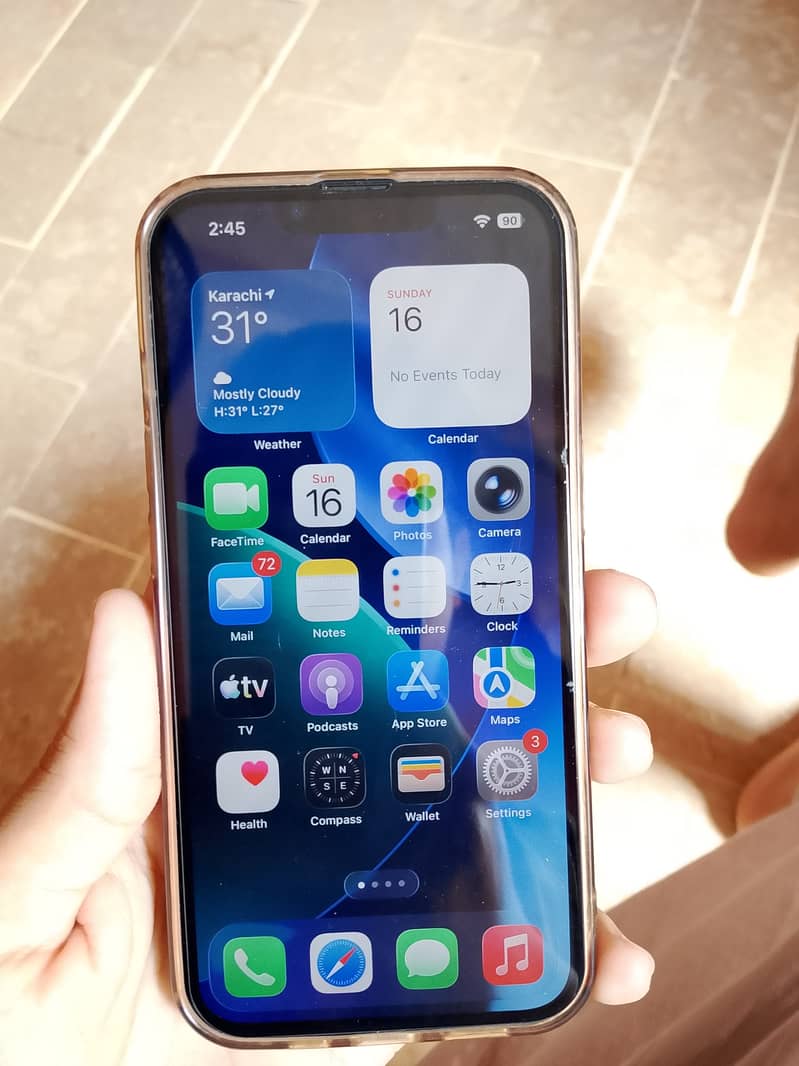 Apple iPhone 13 2